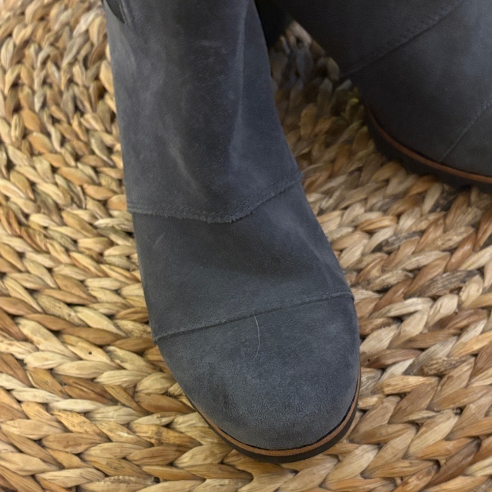 Sorel Women's Charcoal Ankle Booties - Picture 6 of 10